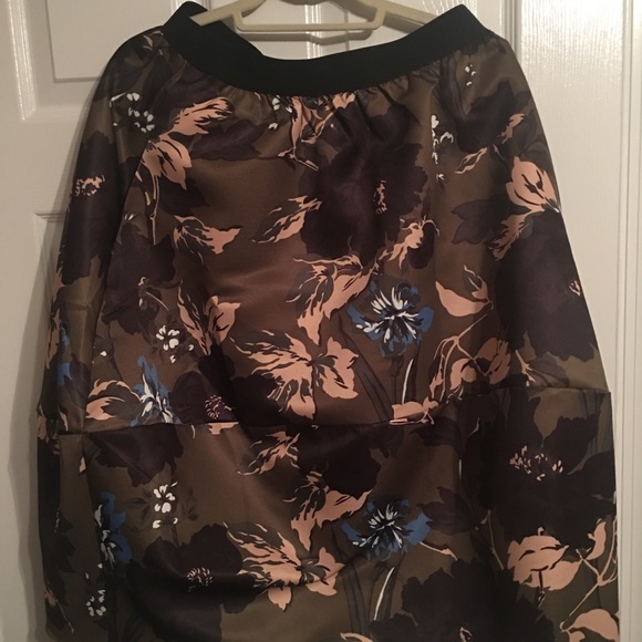 NEW NO-NÀ Skirts Cactus color Size L - Picture 1 of 7